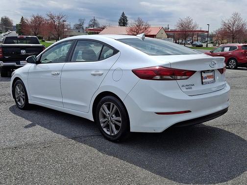 2017 Hyundai ELANTRA Value Edition