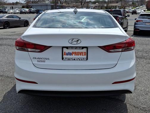 2017 Hyundai ELANTRA Value Edition