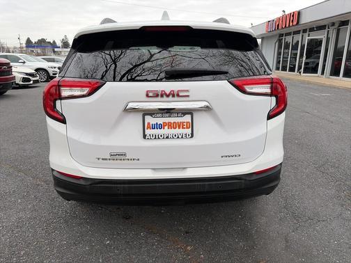 2022 GMC Terrain SLE