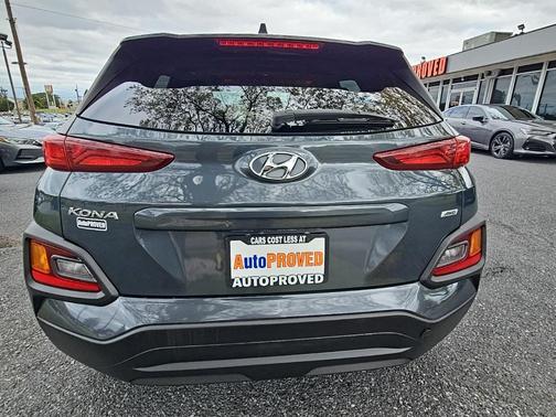 2020 Hyundai KONA SEL Plus