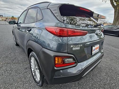 2020 Hyundai KONA SEL Plus