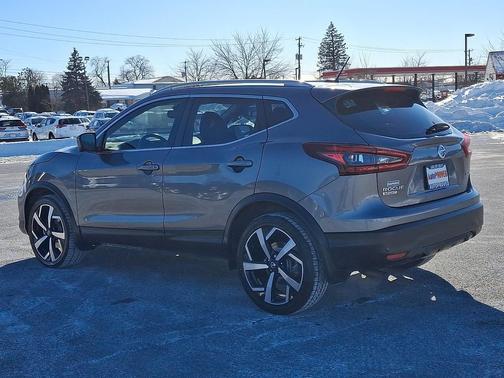 2021 Nissan Rogue Sport SL