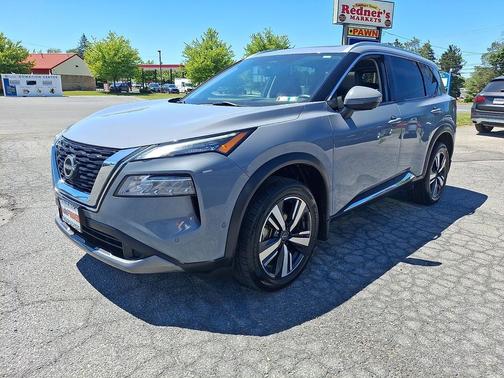 Boulder Gray Pearl 2023 Nissan Rogue SL