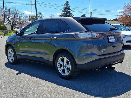 Magnetic Metallic - J7 2018 Ford Edge SE