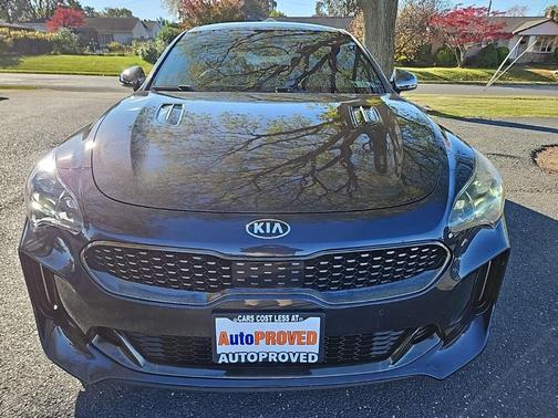 2018 Kia Stinger GT1