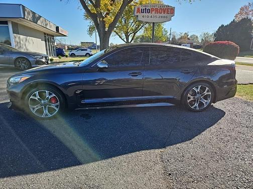 2018 Kia Stinger GT1