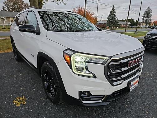 2022 GMC Terrain AWD AT4