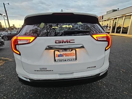 2022 GMC Terrain AWD AT4