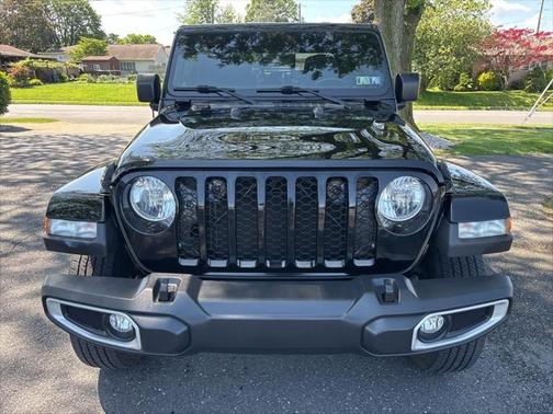 2022 Jeep Gladiator Sport S