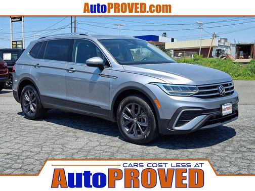 Pyrite Silver Metallic 2022 Volkswagen Tiguan 2.0T SE 4MOTION