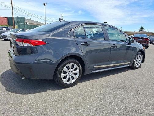 Underground 2025 Toyota Corolla LE