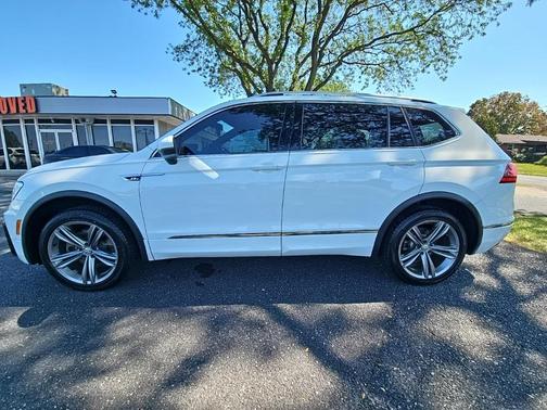 2019 Volkswagen Tiguan 2.0T SEL R-Line 4MOTION