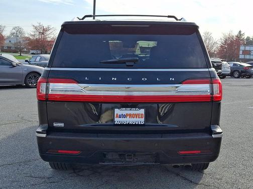 Infinite Black Metallic 2019 Lincoln Navigator Reserve