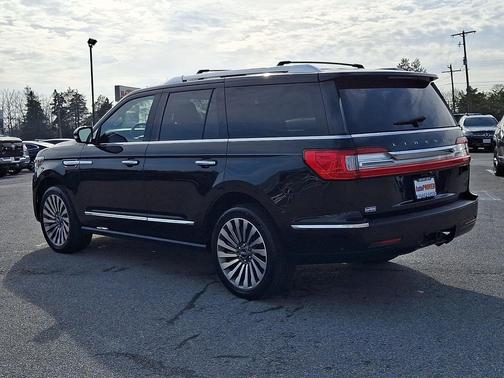 Infinite Black Metallic 2019 Lincoln Navigator Reserve
