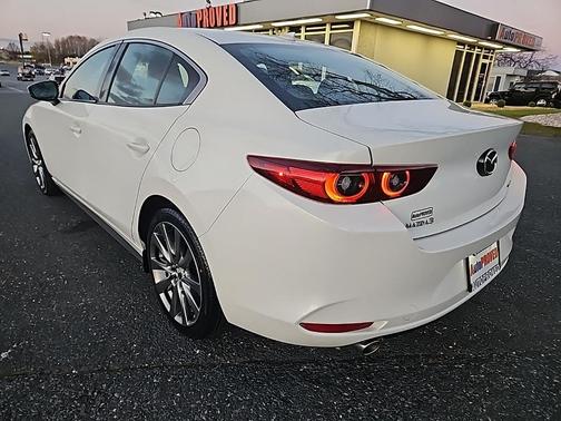 2022 Mazda Mazda3 FWD w/Premium Package