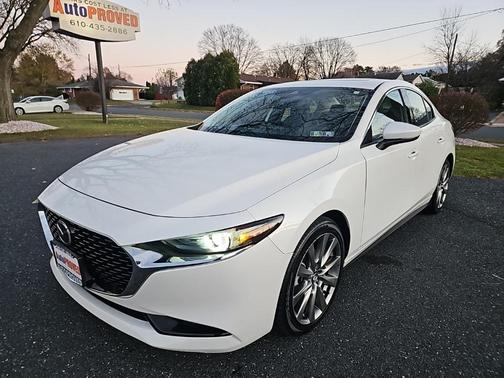 2022 Mazda Mazda3 FWD w/Premium Package