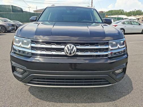 Deep Black 2019 Volkswagen Atlas 3.6L SE w/Technology