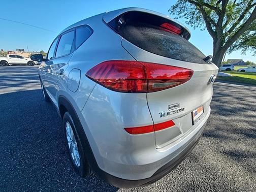 2021 Hyundai TUCSON SE