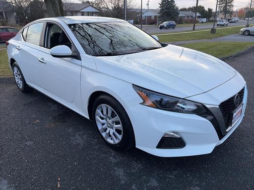 2022 Nissan Altima S FWD