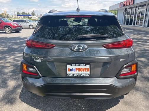2021 Hyundai KONA SEL