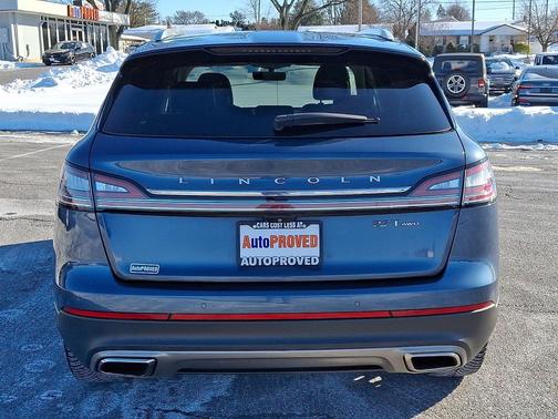2019 Lincoln Nautilus Reserve