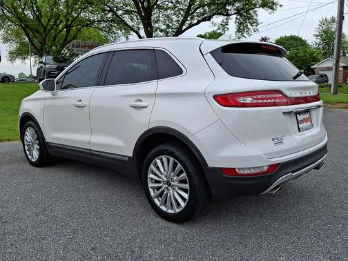 White Platinum Clearcoat Metallic 2019 Lincoln MKC Standard