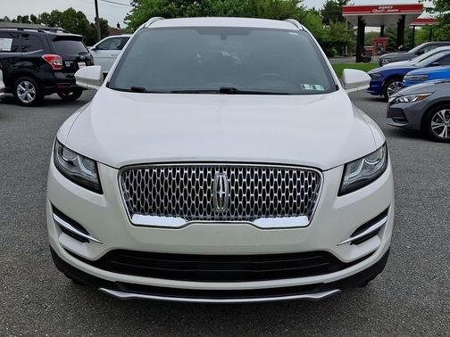 White Platinum Clearcoat Metallic 2019 Lincoln MKC Standard