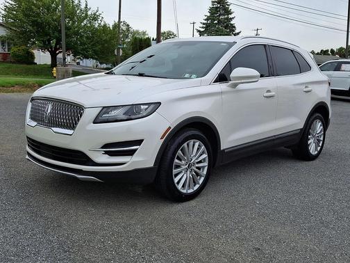White Platinum Clearcoat Metallic 2019 Lincoln MKC Standard