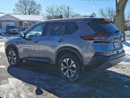 2021 Nissan Rogue SV