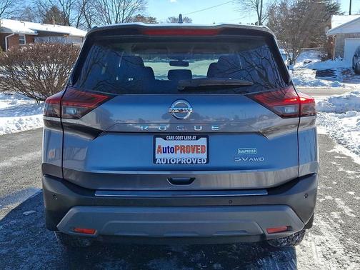 2021 Nissan Rogue SV