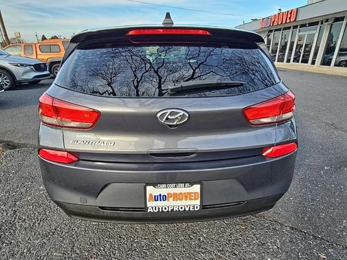 2018 Hyundai Elantra GT Base