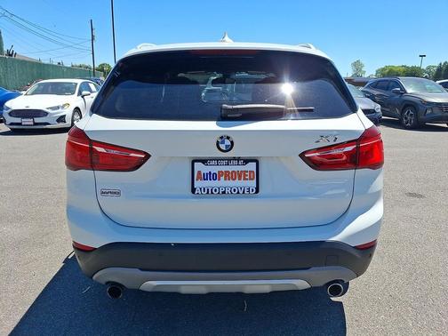 Alpine White 2017 BMW X1 xDrive 28i
