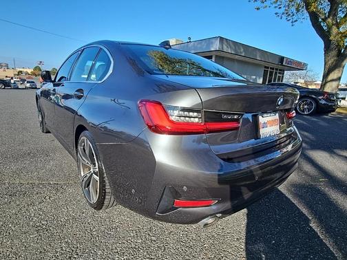 2021 BMW 330 330i