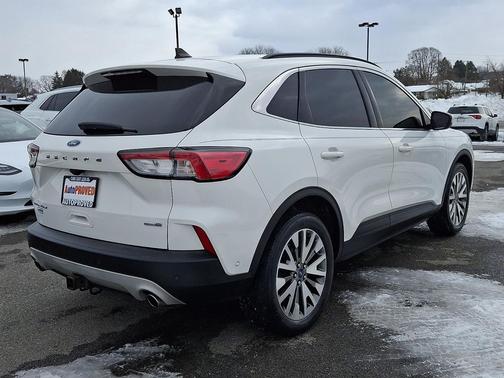 2020 Ford Escape Titanium