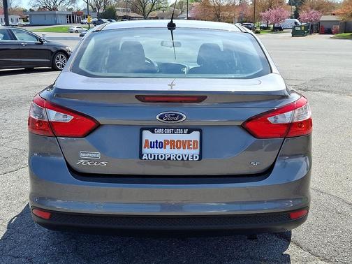 Sterling Gray Metallic 2014 Ford Focus SE