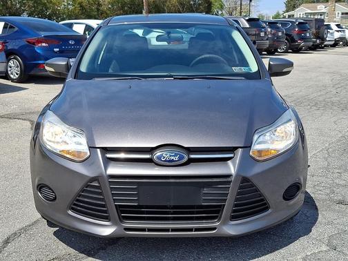 Sterling Gray Metallic 2014 Ford Focus SE