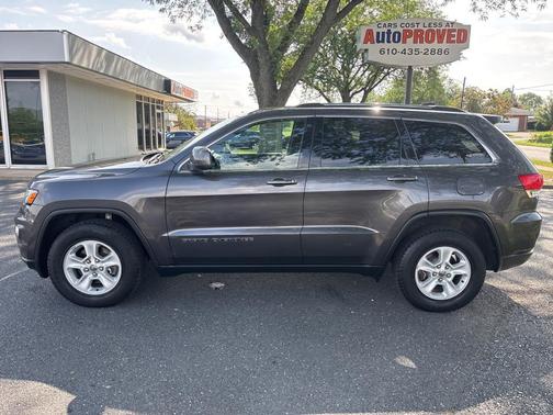 2017 Jeep Grand Cherokee Laredo