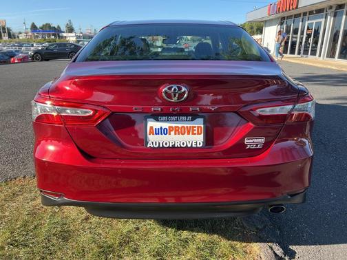 2018 Toyota Camry XLE