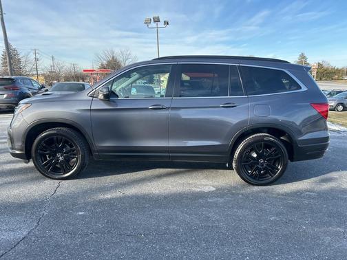 Gray 2022 Honda Pilot AWD Special Edition