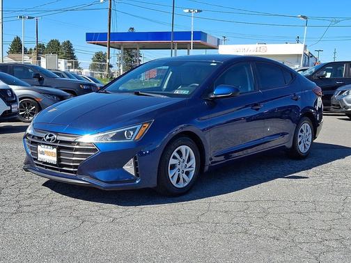 2019 Hyundai ELANTRA SE
