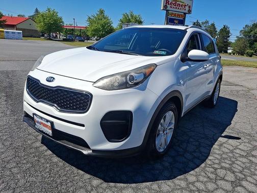 Clear White 2017 Kia Sportage LX