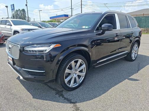 Onyx Black Metallic 2017 Volvo XC90 Hybrid T8 Excellence