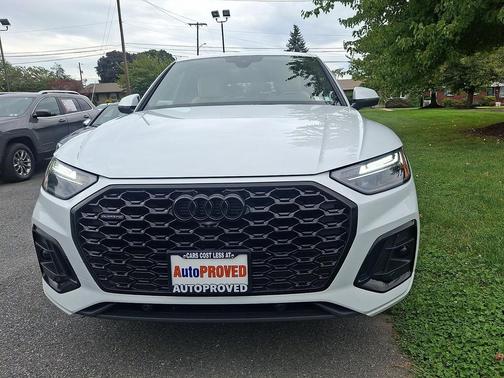 Glacier White 2022 Audi Q5 45 S line Premium Plus