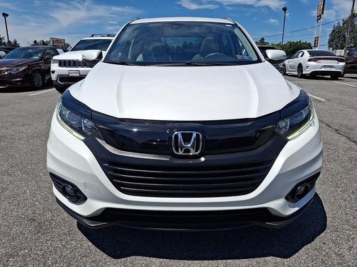 Platinum White Pearl 2021 Honda HR-V EX