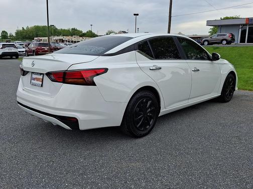 Glacier White 2020 Nissan Altima S FWD