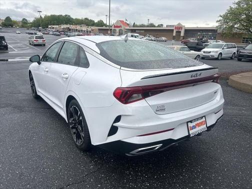 2024 Kia K5 GT-Line