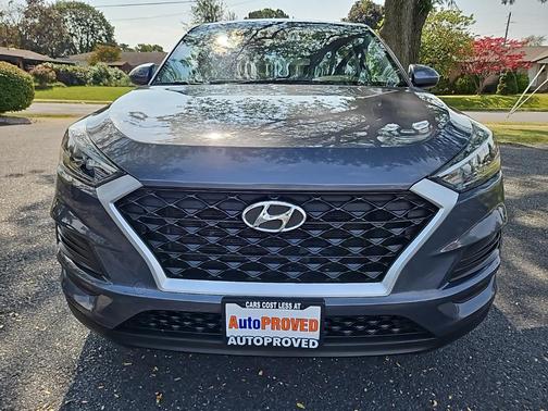 2021 Hyundai TUCSON SE