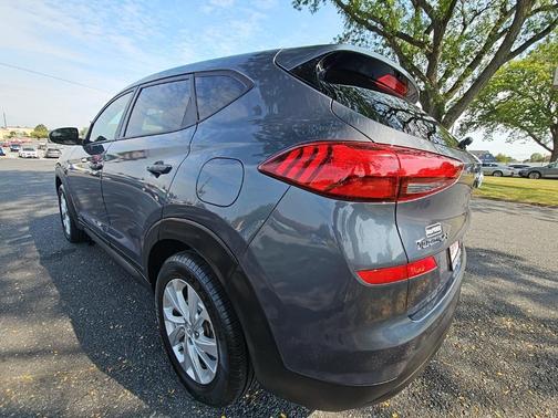 2021 Hyundai TUCSON SE
