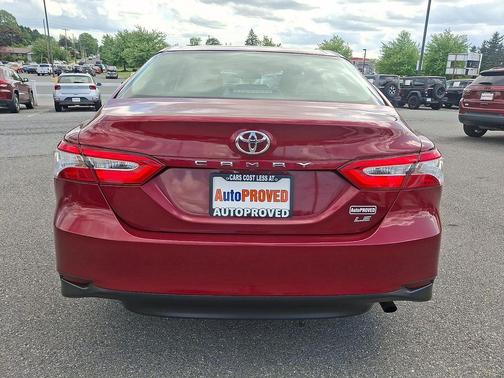 Ruby Flare Pearl 2018 Toyota Camry LE