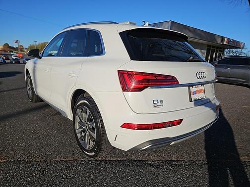 2021 Audi Q5 45 Premium Plus
